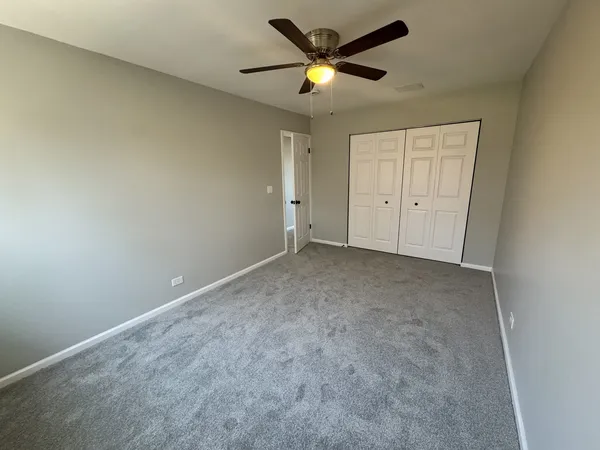 $649,900 | 940 Tanglewood Drive, Wheeling, IL 60090