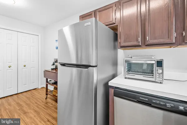 $2,300 | 1130 Huntmaster Terrace Northeast, Unit 201, Leesburg, VA 20176