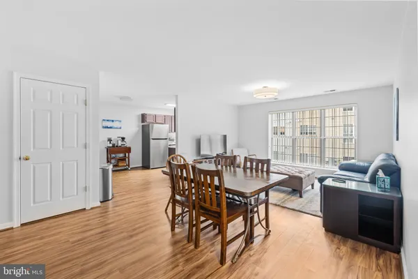 $2,300 | 1130 Huntmaster Terrace Northeast, Unit 201, Leesburg, VA 20176