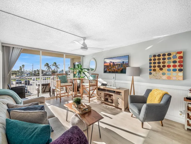 $210,000 | 9800 South Ocean Drive, Unit 214, Jensen Beach, FL 34957