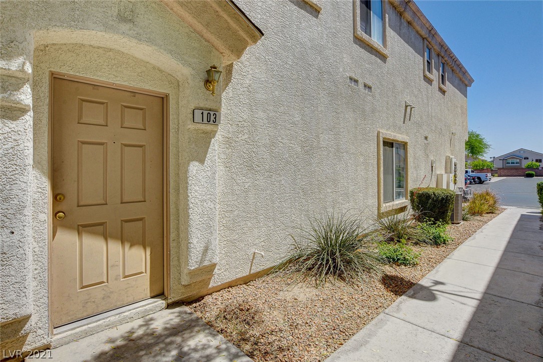 5488 Stacked Chips Road, Unit 103 Las Vegas, NV 89122 - Photo 2 of 27