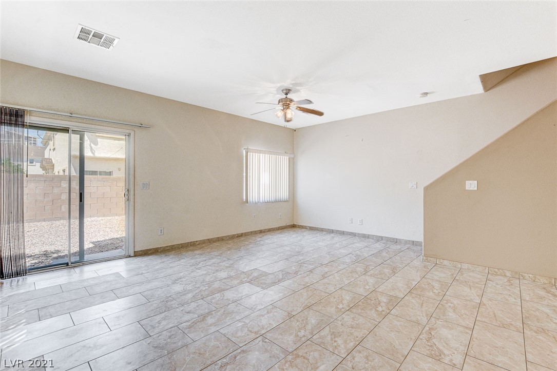 5488 Stacked Chips Road, Unit 103 Las Vegas, NV 89122 - Photo 3 of 27