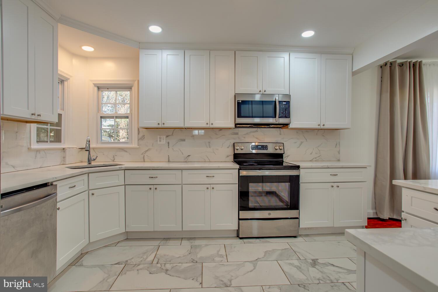 12604 Gallahan Road Clinton, MD 20735 - Photo 12 of 58