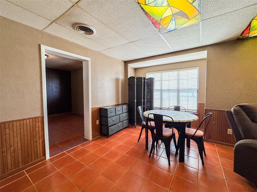 705 N Avenue East, Unit 2 Haskell, TX 79521 - Photo 5 of 29
