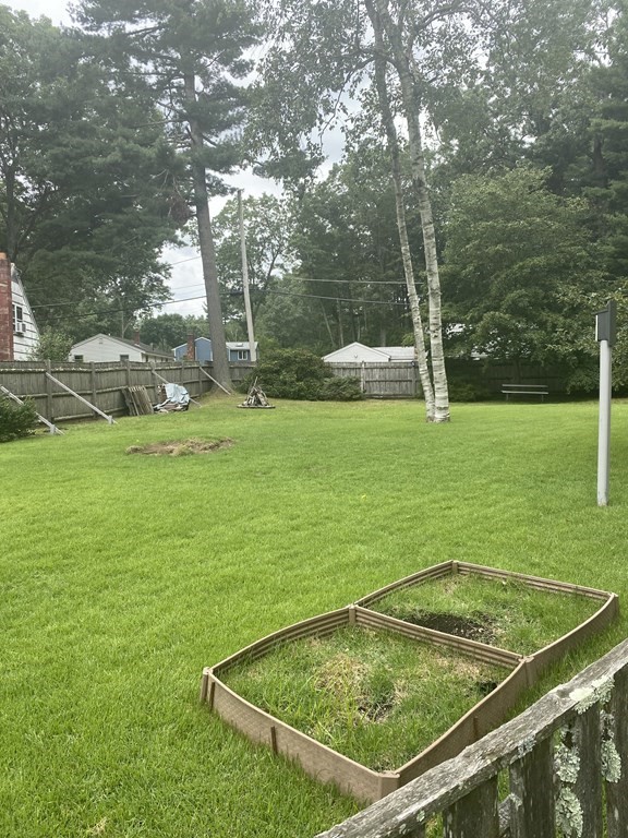 14 Endmoor Road Westford, MA 01886 - Photo 36 of 37 Gallery Image 36