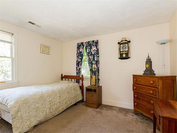 83 Farnum Road Waltham, MA 02453 - Photo 14 of 22 Gallery Image 14