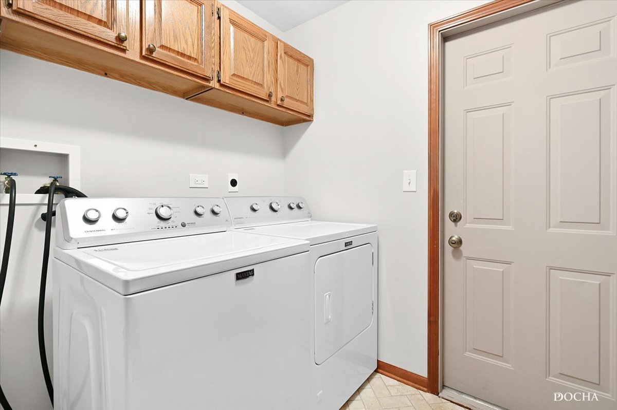 9638 Book Road Naperville, IL 60564 - Photo 35 of 44 a utility room with dryer and washer