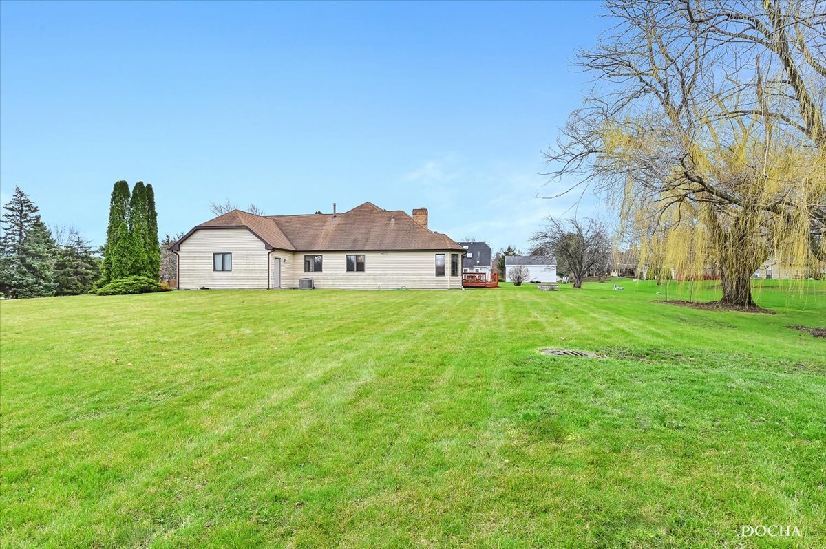 9638 Book Road Naperville, IL 60564 - Photo 43 of 44 a house view with a garden space