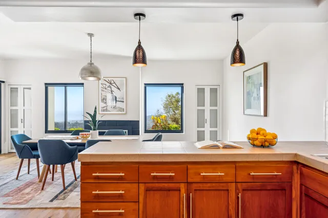 $10,000 | 2870 Holly Road, Santa Barbara, CA 93105