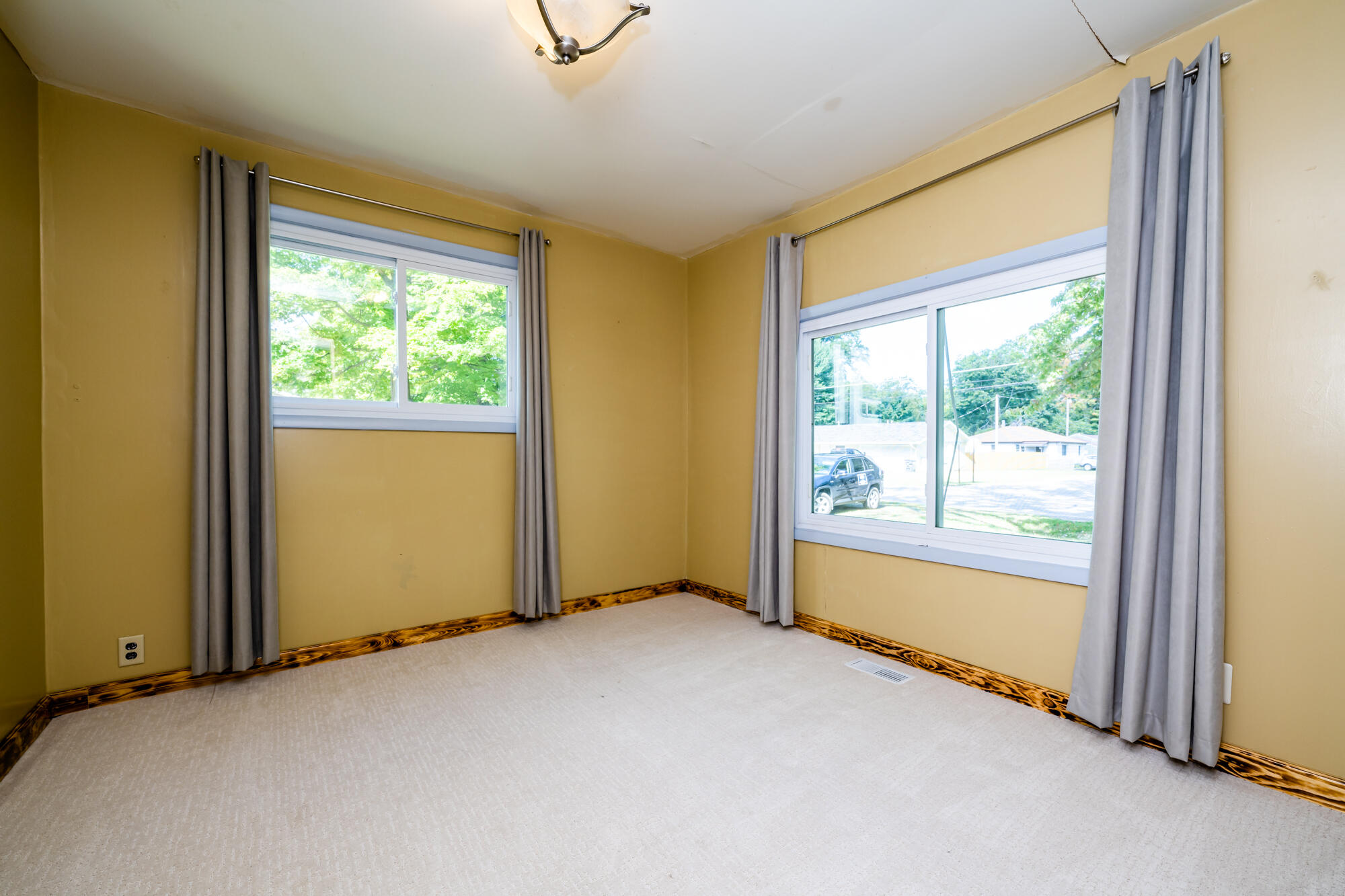 8006 Forest Beach Road Watervliet, MI 49098 - Photo 7 of 29 Forest Beach-109