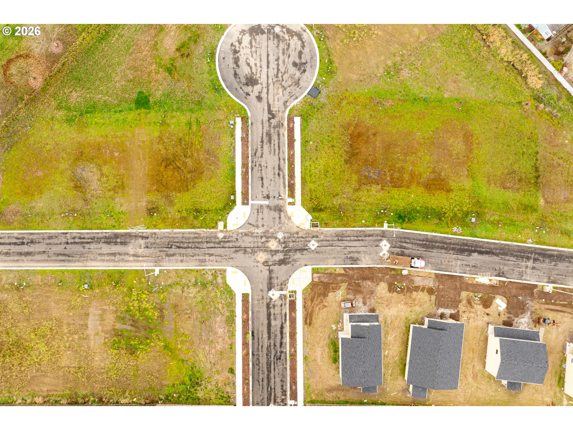 2001 Henderson Way Longview, WA 98632 - Photo 6 of 14 a bathroom with a granite countertop sink and a mirror