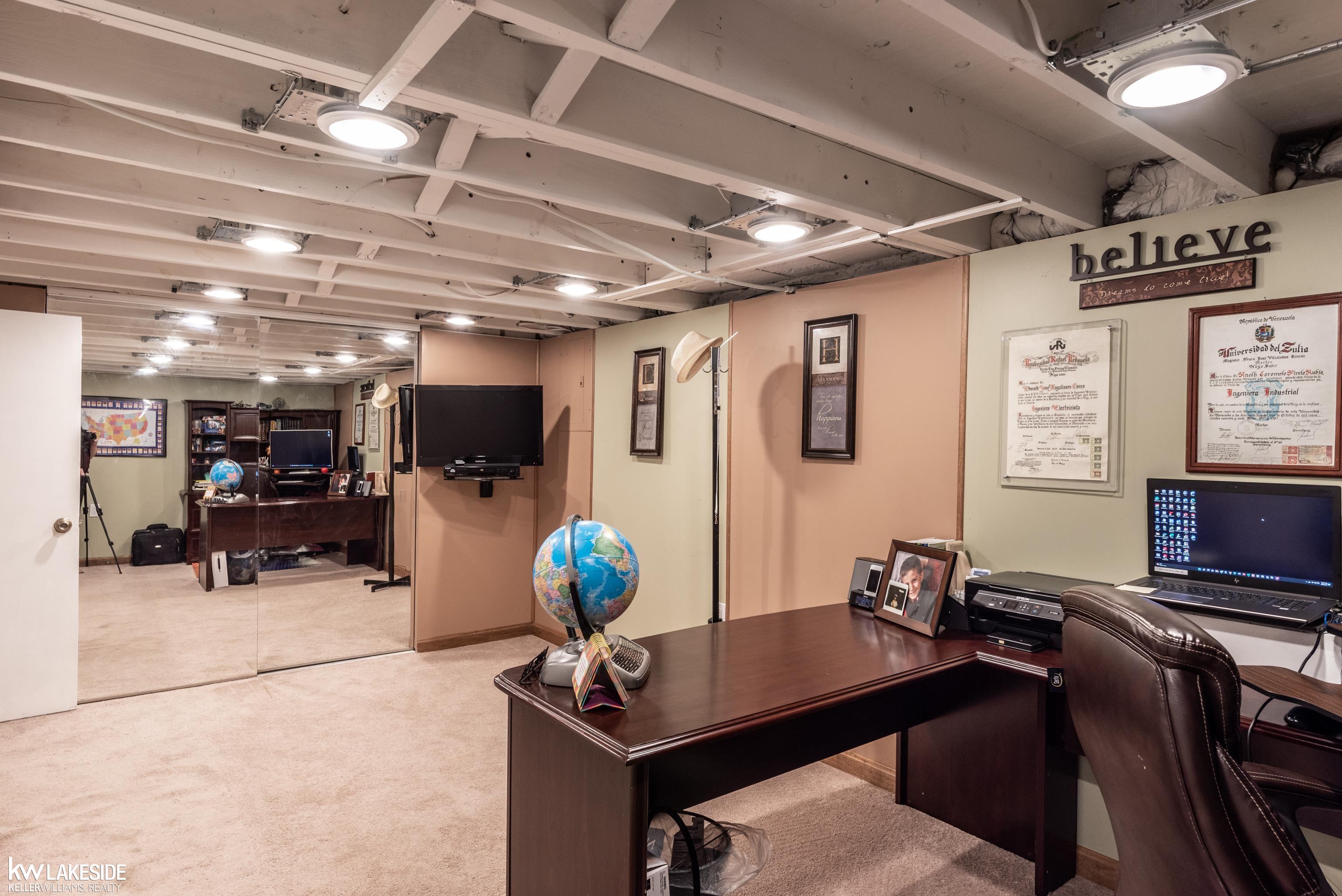 12973 Plumbrook Road Sterling Heights, MI 48312 - Photo 30 of 35 50086295-29.JPG