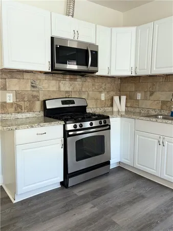 $2,200 | 55 Brown Street, Unit 1, Pawtucket, RI 02860