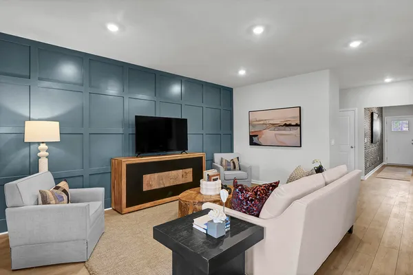 $308,500 | 1943 Deercreek Drive, Manning, SC 29102