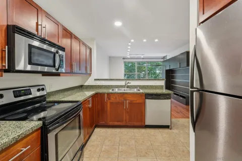 $469,900 | 206 Park Boulevard, Unit 307, San Diego, CA 92101