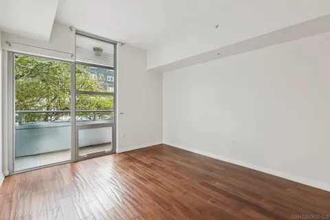 $469,900 | 206 Park Boulevard, Unit 307, San Diego, CA 92101