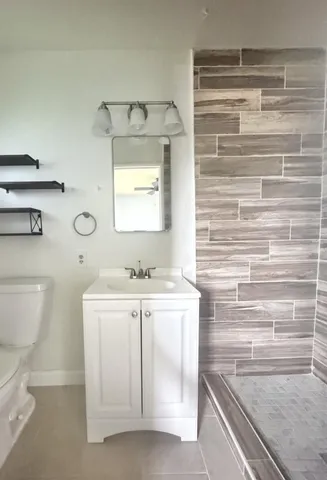 $389,000 | 698 West Donner Avenue, Clovis, CA 93612