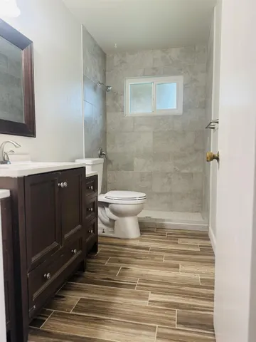 $389,000 | 698 West Donner Avenue, Clovis, CA 93612