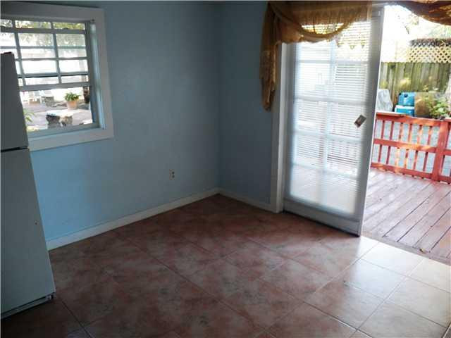 1308 Southwest 25th Avenue, Unit REAR Fort Lauderdale, FL 33312 - Photo 5 of 7 Living Room