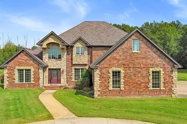 $560,000 | 110 Crestwood Estates, Pittsburg, KS 66762