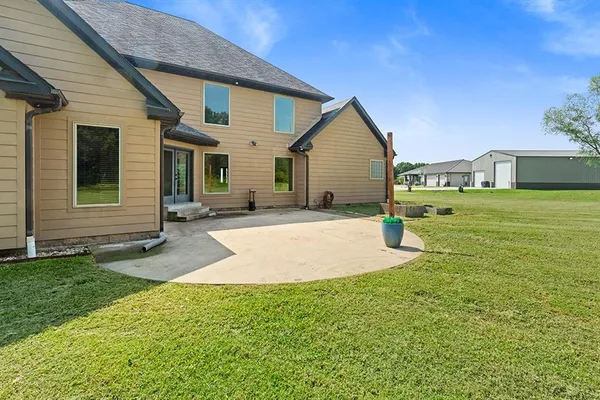 $520,000 | 110 Crestwood Estates, Pittsburg, KS 66762