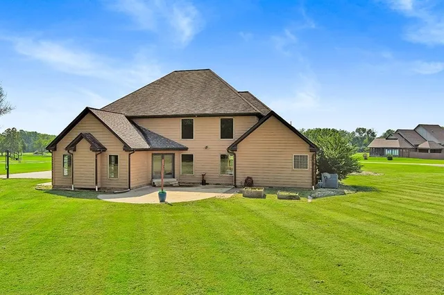$560,000 | 110 Crestwood Estates, Pittsburg, KS 66762