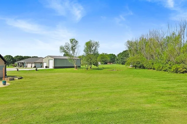 $560,000 | 110 Crestwood Estates, Pittsburg, KS 66762