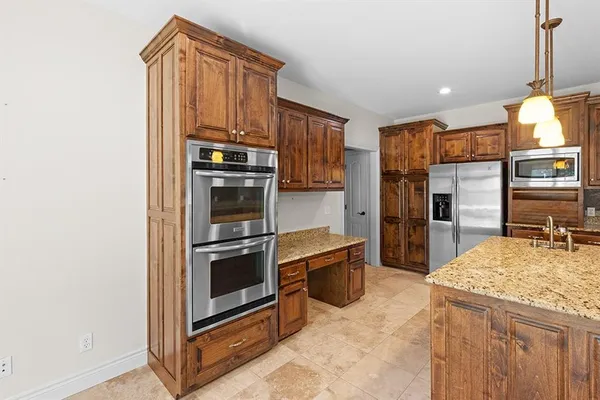 $520,000 | 110 Crestwood Estates, Pittsburg, KS 66762