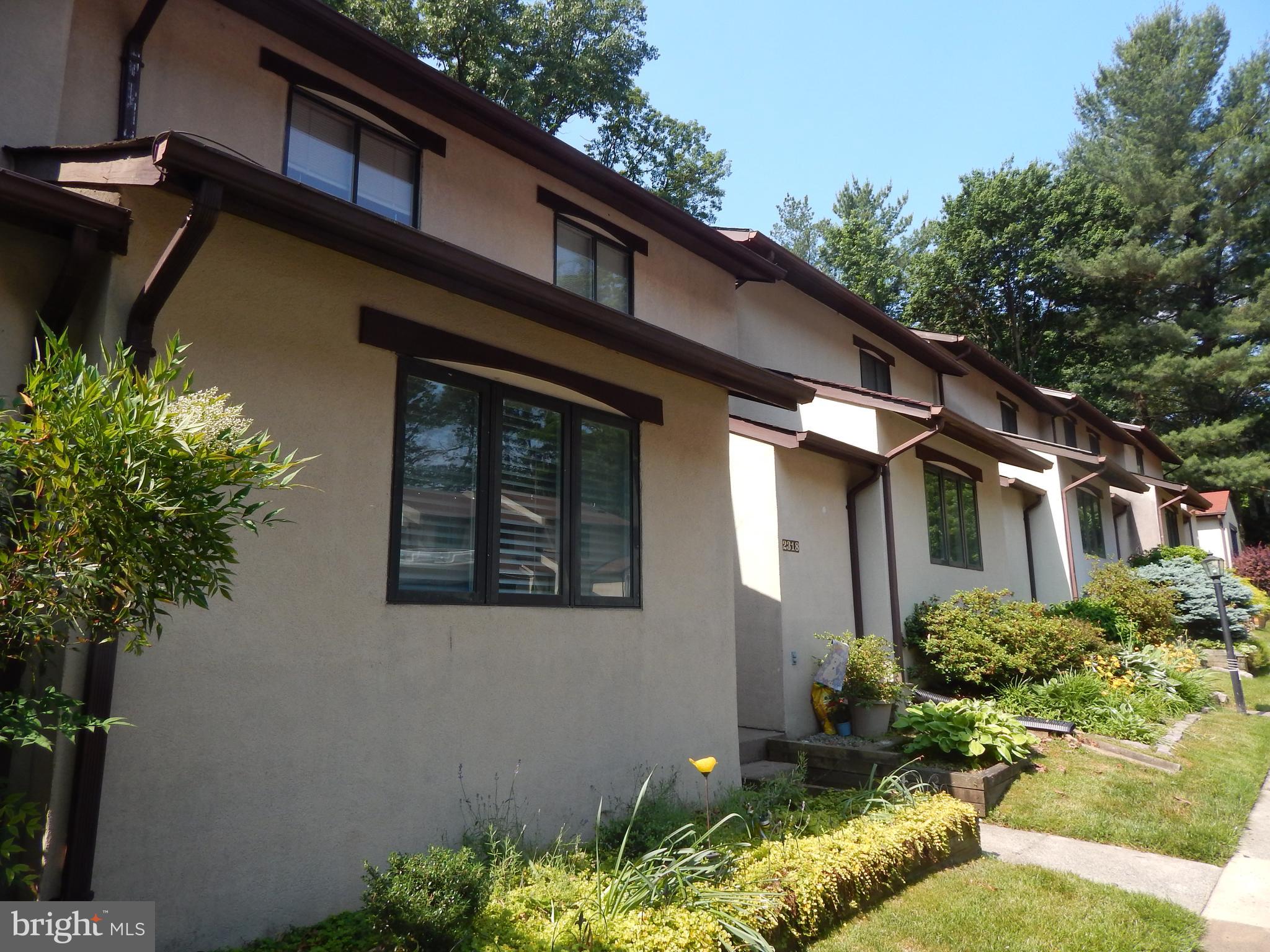 2318 Glade Bank Way Reston, VA 20191 - Photo 1 of 32