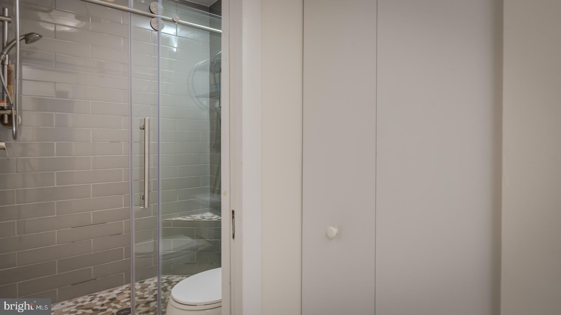 2318 Glade Bank Way Reston, VA 20191 - Photo 27 of 32