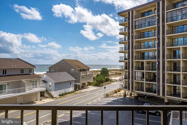 $299,900 | 7 136th Street, Unit N405, Ocean City, MD 21842