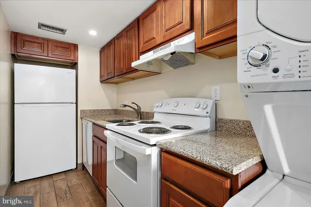 $299,900 | 7 136th Street, Unit N405, Ocean City, MD 21842