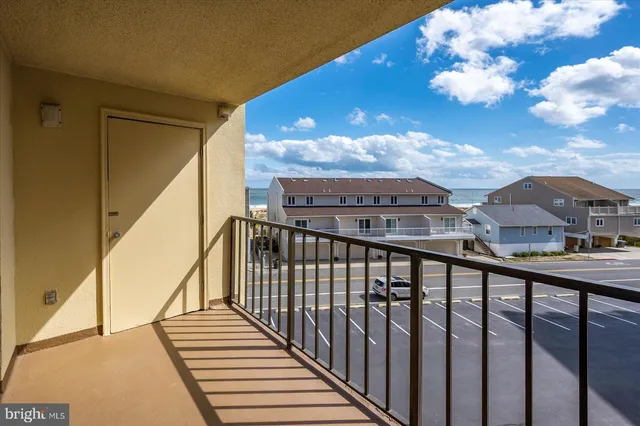 $299,900 | 7 136th Street, Unit N405, Ocean City, MD 21842