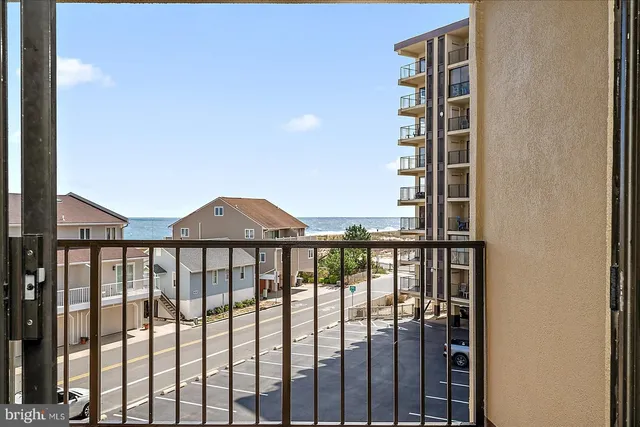 $299,900 | 7 136th Street, Unit N405, Ocean City, MD 21842