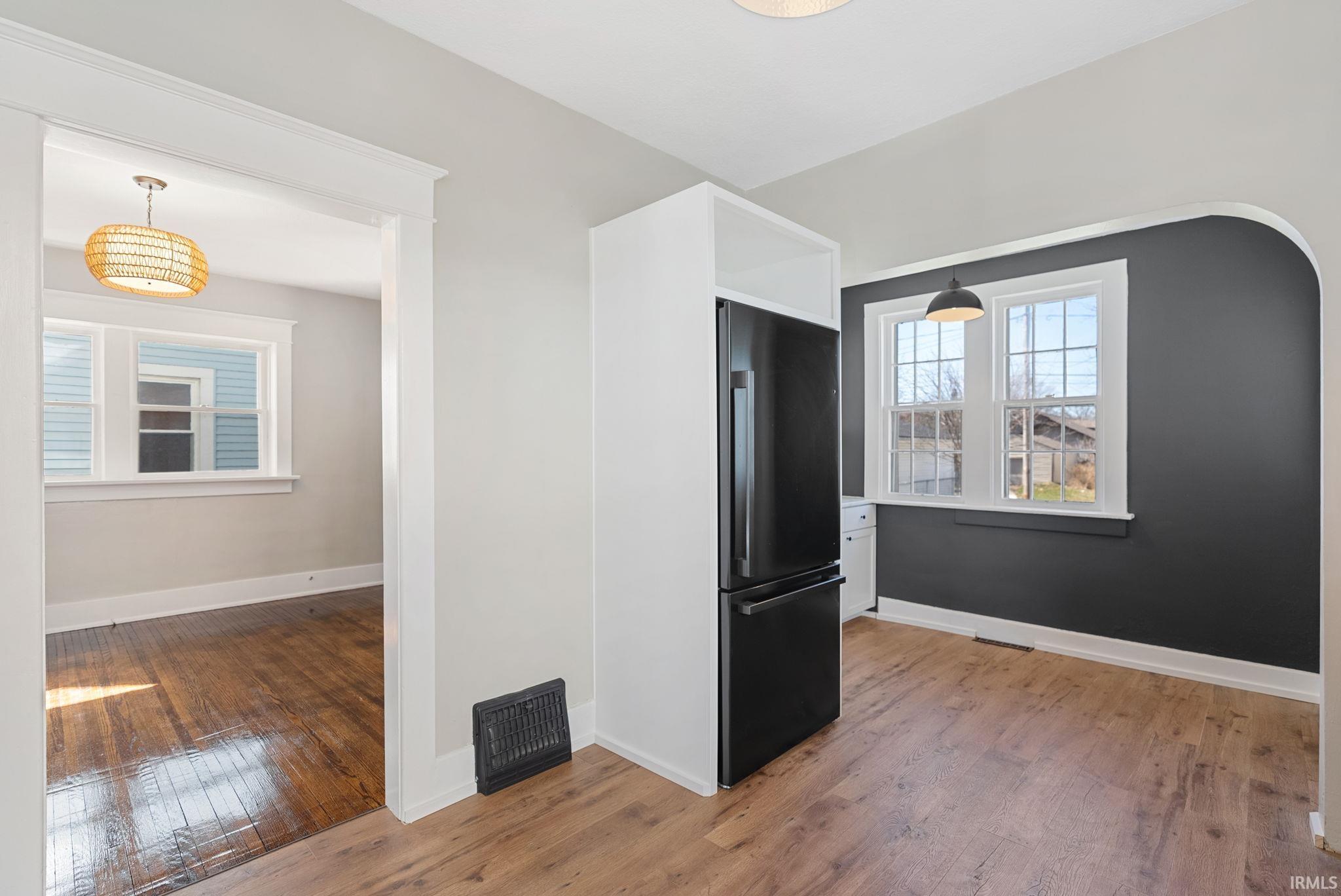 3606 South Harrison Street Fort Wayne, IN 46807 - Photo 11 of 33