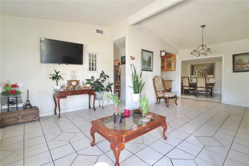 525 East 3rd Street Rialto, CA 92376 - Photo 16 of 21