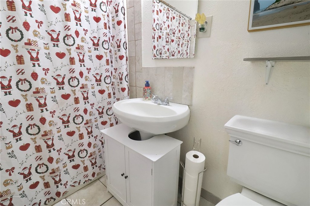 525 East 3rd Street Rialto, CA 92376 - Photo 6 of 21