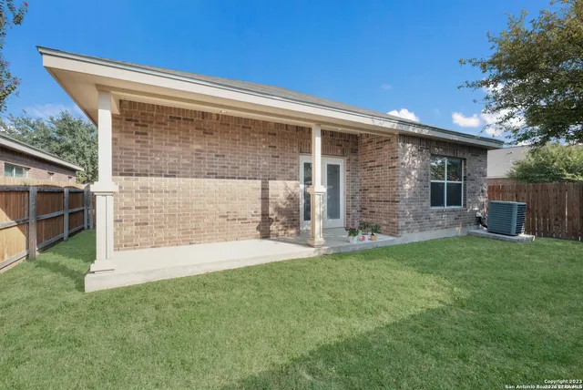 $1,900 | 10507 Weser Lane, Helotes, TX 78023