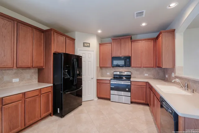 $1,900 | 10507 Weser Lane, Helotes, TX 78023