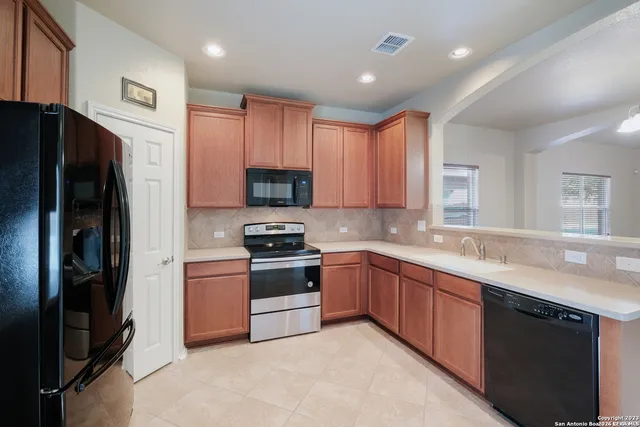 $1,900 | 10507 Weser Lane, Helotes, TX 78023