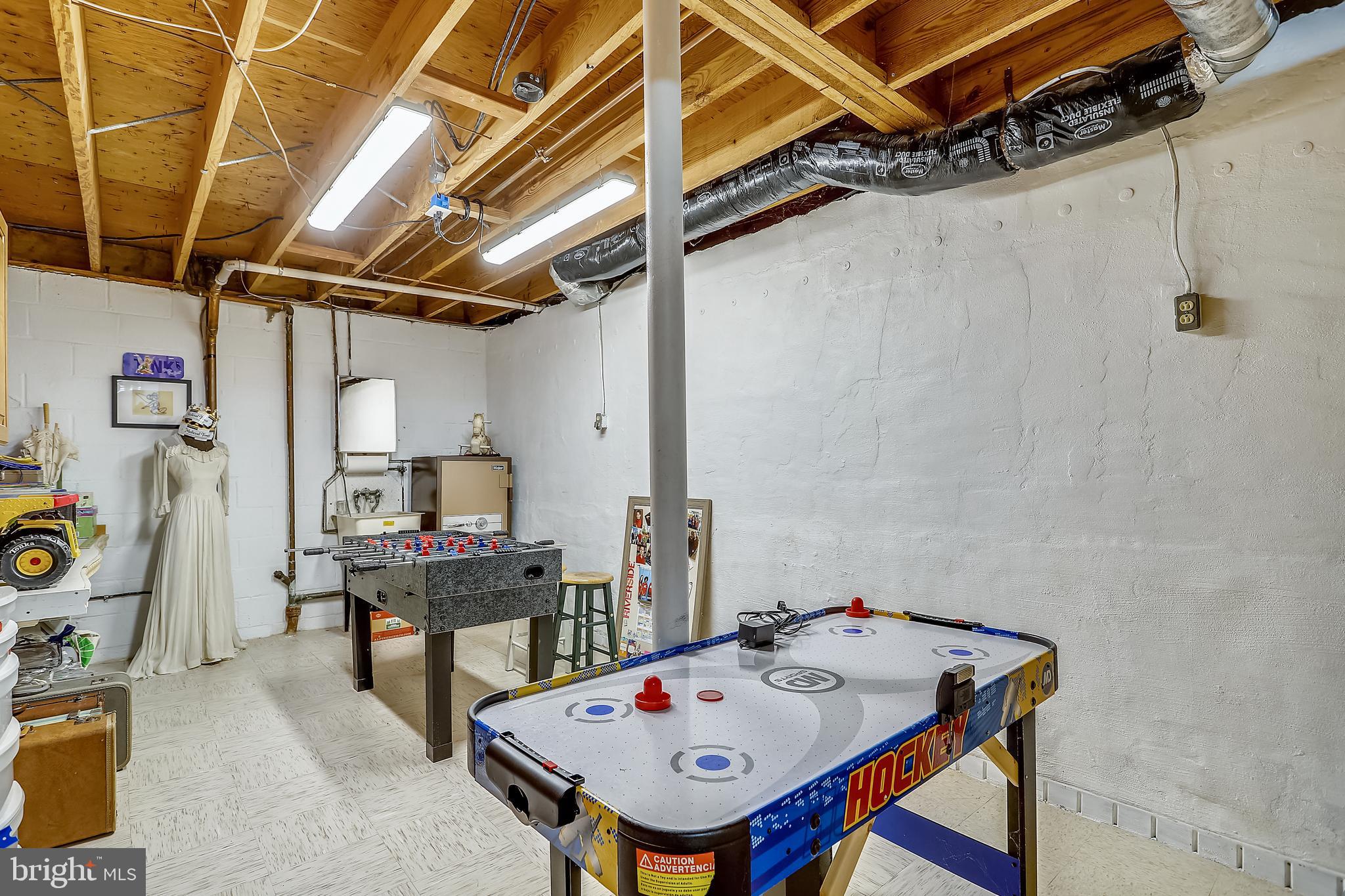 6671 Ridgeway Drive Springfield, VA 22150 - Photo 38 of 53 a view of a room with gym equipment