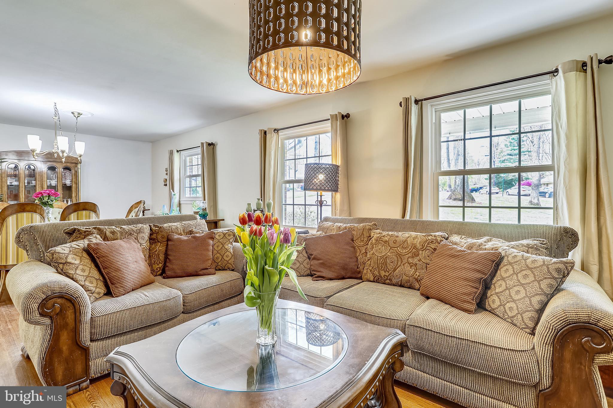 6671 Ridgeway Drive Springfield, VA 22150 - Photo 6 of 53 a living room with furniture and a large window
