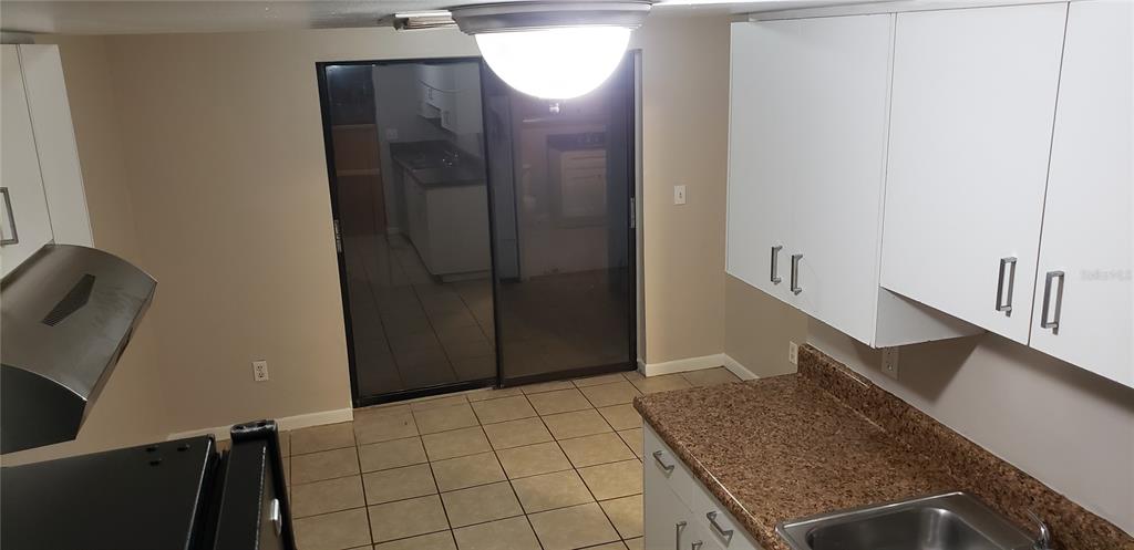 2052 Kings Highway, Unit 7 Clearwater, FL 33755 - Photo 3 of 16 a view of an entryway