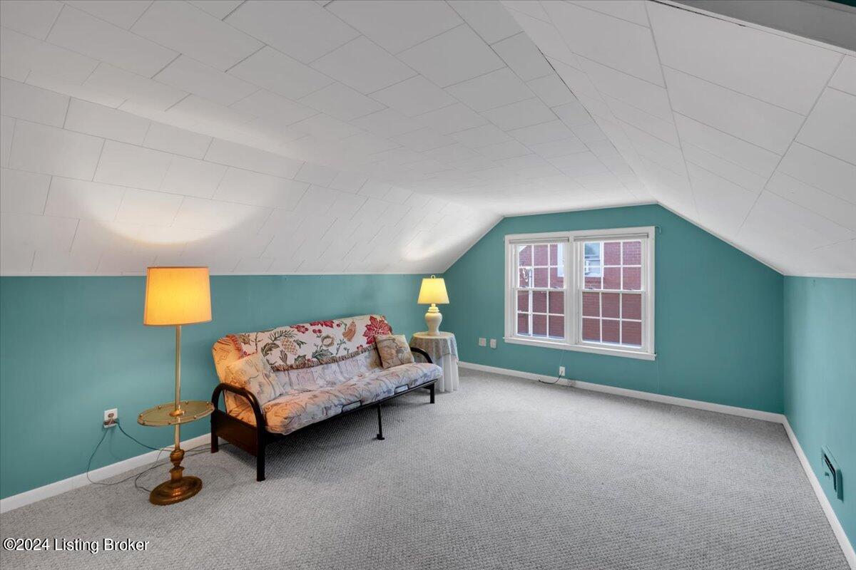 4245 Darbrook Road Louisville, KY 40207 - Photo 23 of 36 2nd floor bedroom