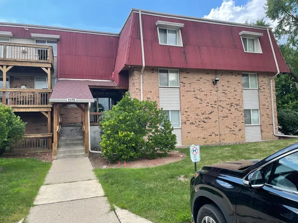 $174,900 | 1875 Tall Oaks Drive, Unit 3406, Aurora, IL 60505
