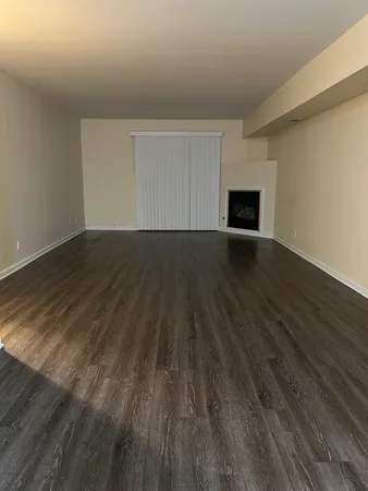 $174,900 | 1875 Tall Oaks Drive, Unit 3406, Aurora, IL 60505