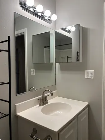 $174,900 | 1875 Tall Oaks Drive, Unit 3406, Aurora, IL 60505