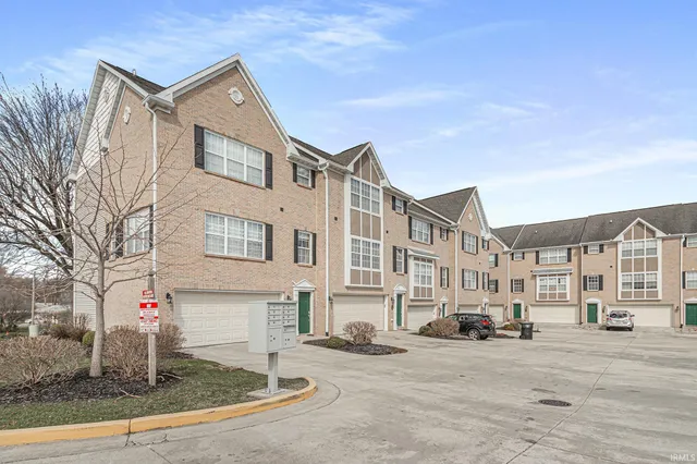 $4,800 | 1752 Willis Street, South Bend, IN 46637