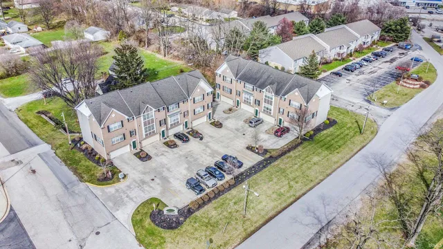 $4,800 | 1752 Willis Street, South Bend, IN 46637