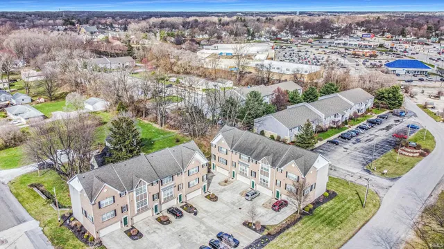 $4,800 | 1752 Willis Street, South Bend, IN 46637